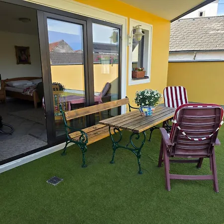 Hawa's Penthouse With Terrace Eferding